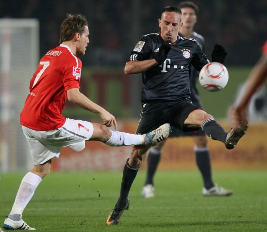 了阿多纳尔, 们事先知道