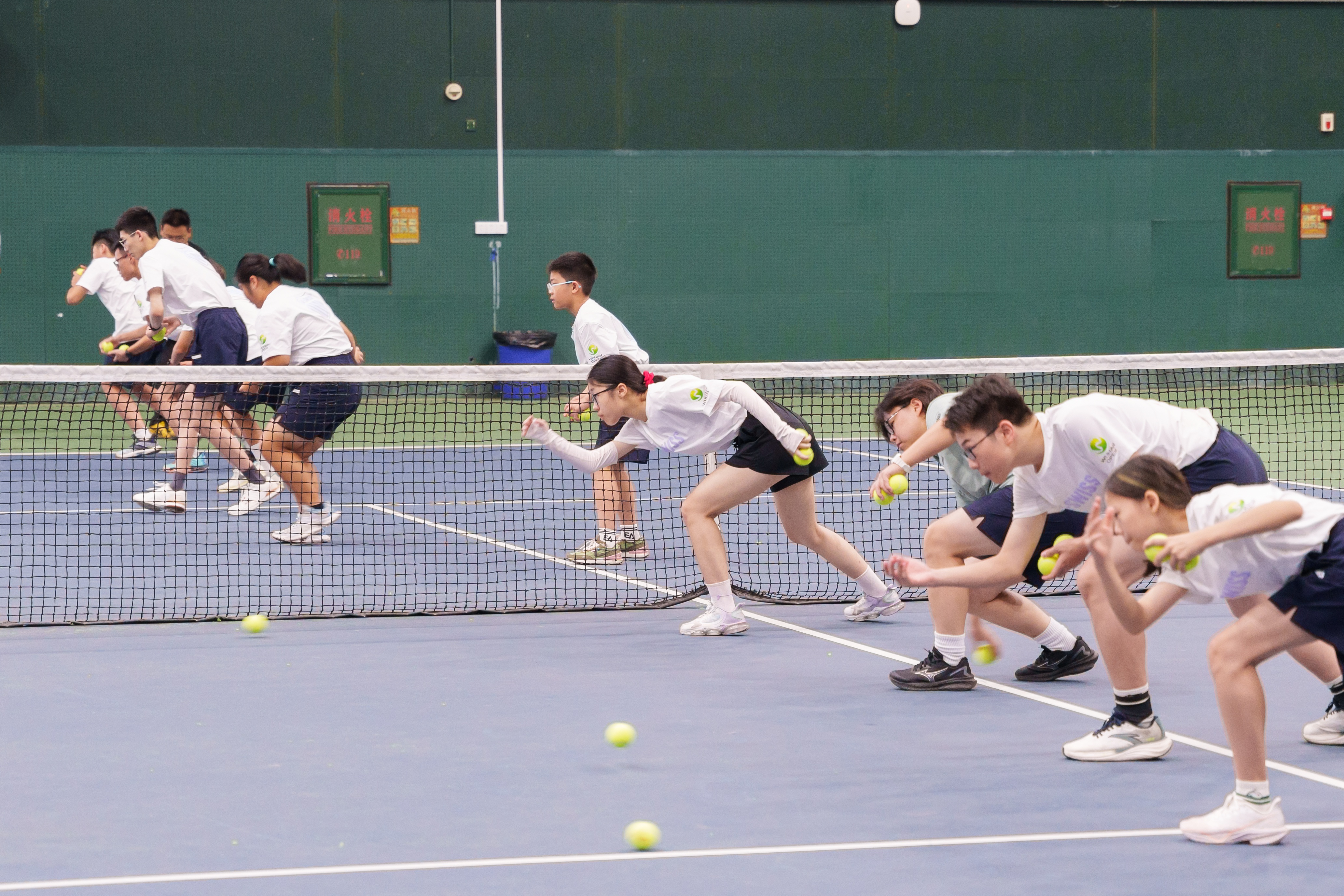 AA, 孩子吗, 发球前悄悄 AA, 孩子吗, 发球前悄悄