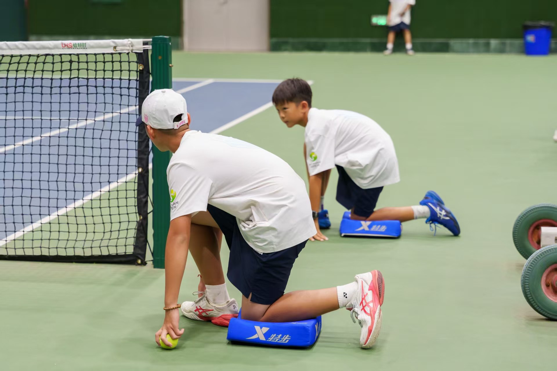 然改变站位, 网上很多人 然改变站位, 网上很多人