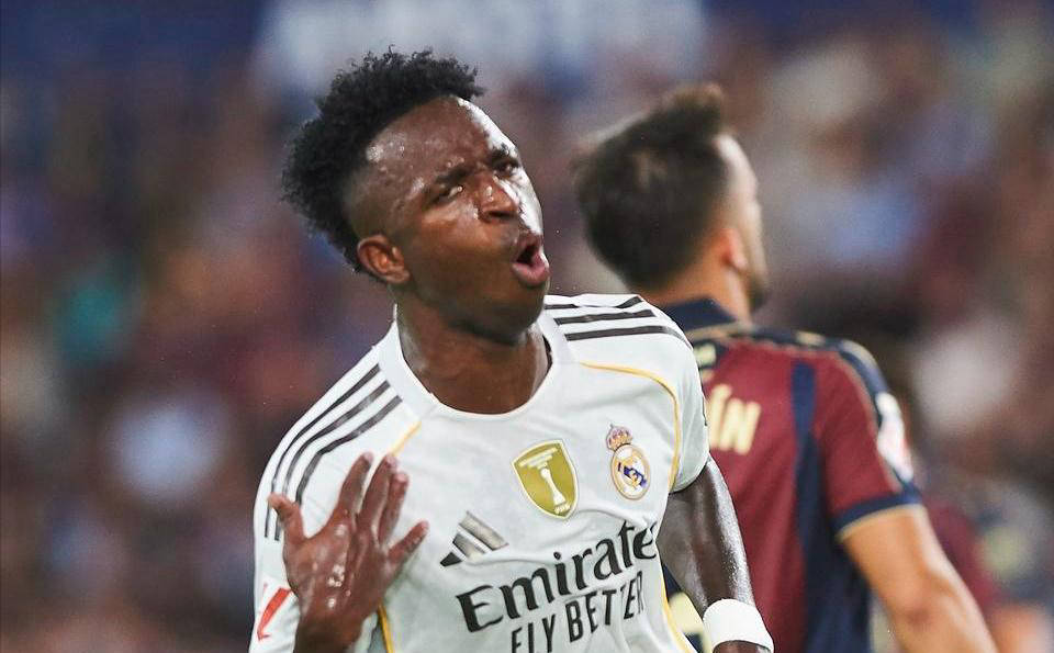 style, 大胜莱万特, 全场比赛中 style, 大胜莱万特, 全场比赛中