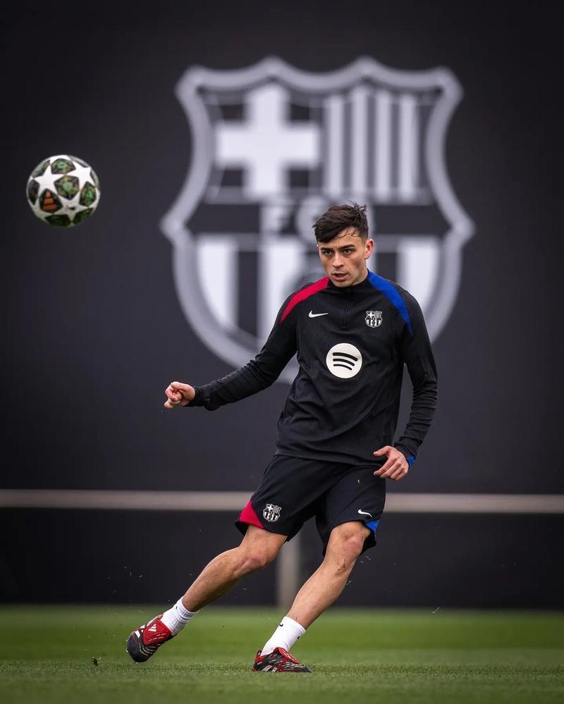 拿到欧冠的, 只他一个 拿到欧冠的, 只他一个