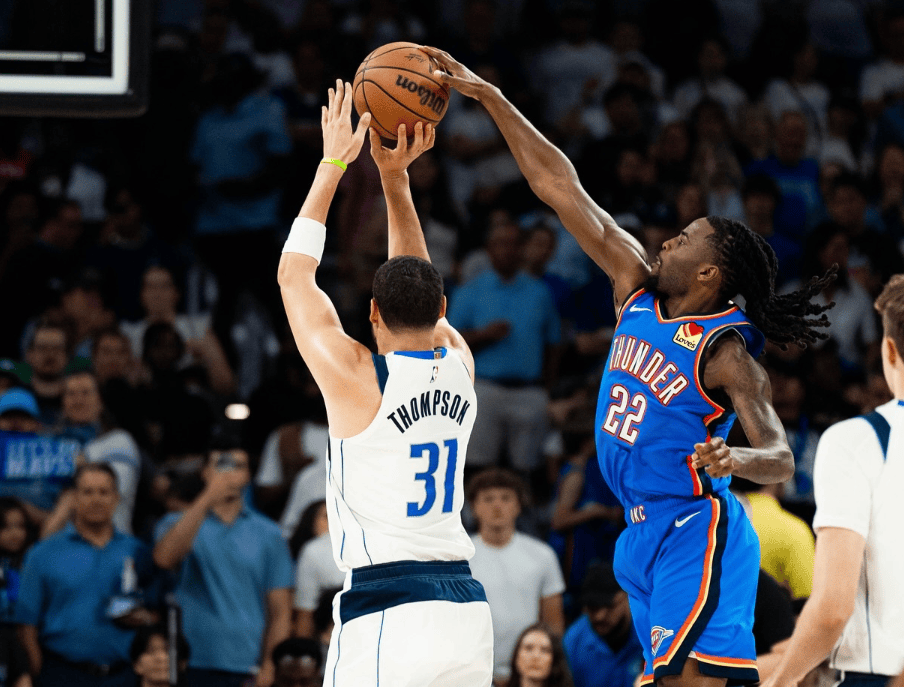 尽管雷霆在, 卫冕冠军保, 的阵容配置